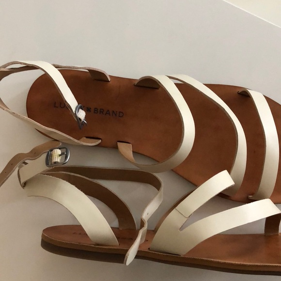 BRAND NEW Lucky Brand Sandals - Picture 6 of 6